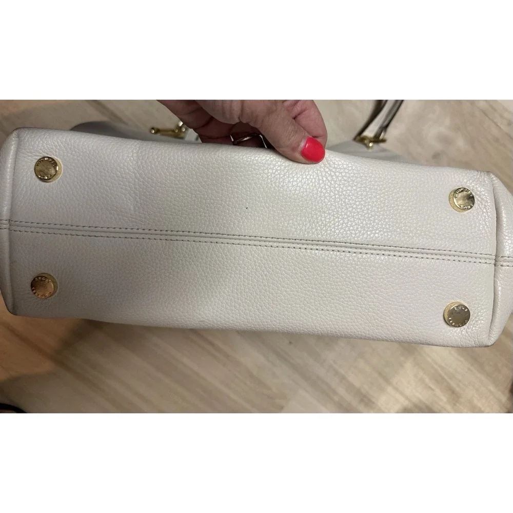 Michael Kors White Pebbled Shoulder Bag Gold Hardware Zip/Magnetic Double Handle